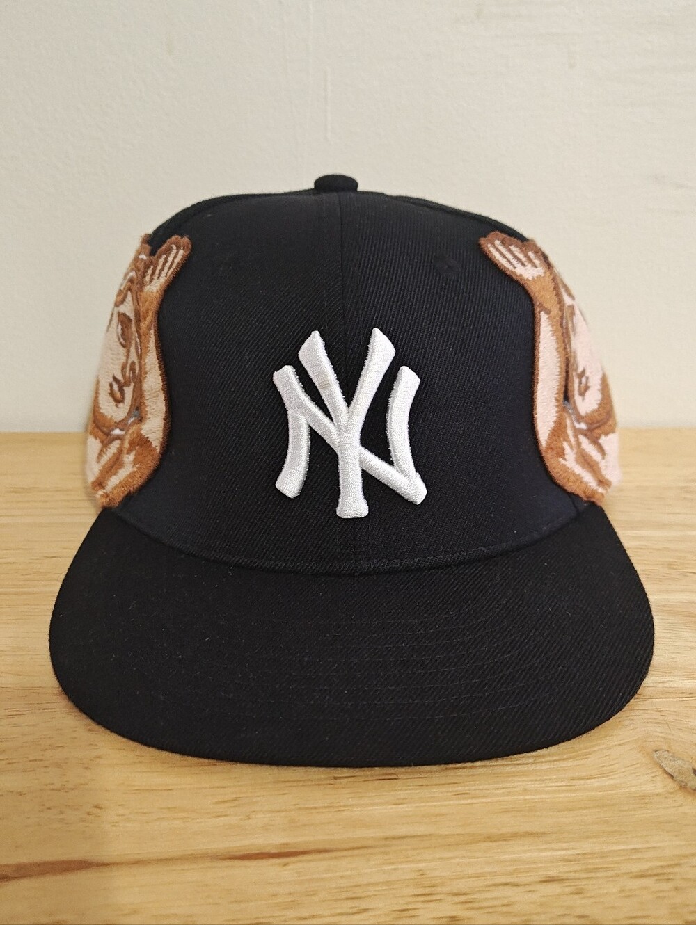 Used New Era Jon Stan New York Yankees Black Fitted Hat Size 7 1/8 Cap 59FIFTY